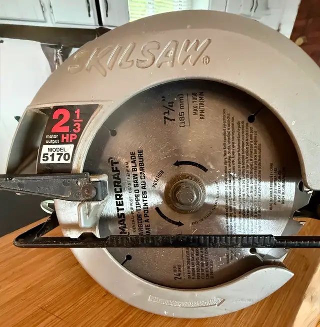 Skilsaw  7 1/4 Inch Circular Saw with New Blade - Photo 6