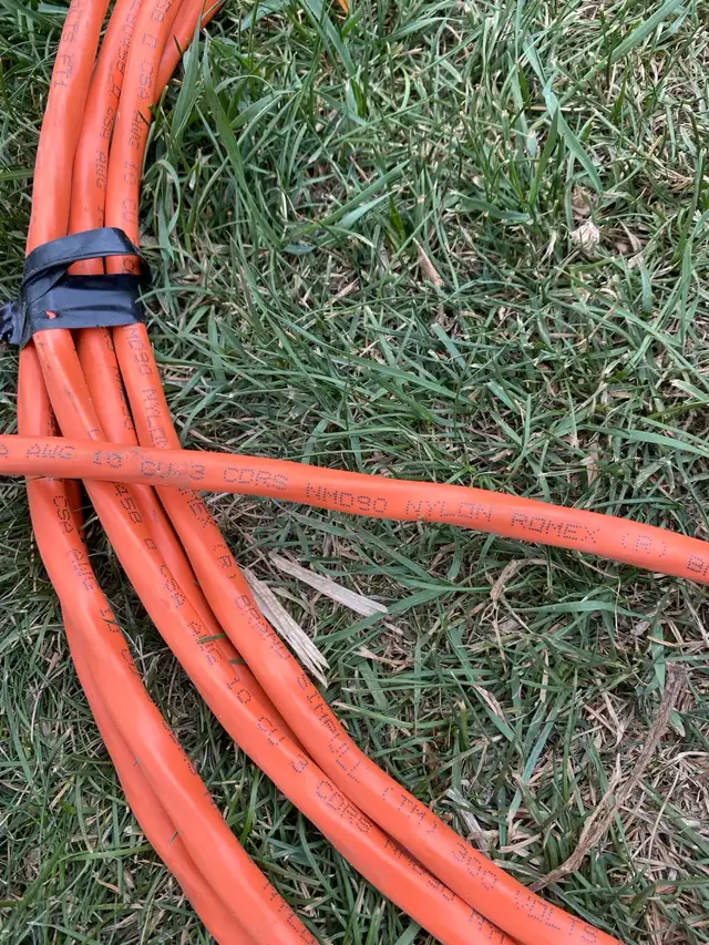 12M of 10/3 NMD90 wire - Photo 3
