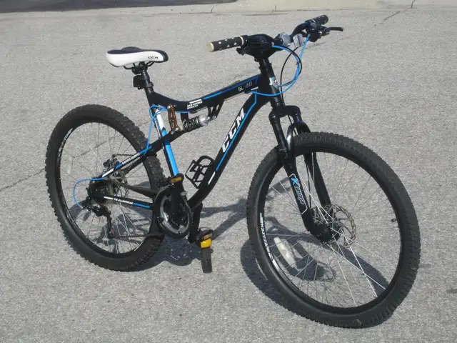 ALUMINUM 26' CCM SL 2.0 SERIES 21 SPD, DISC BRAKES & SUSPENSION! - Photo 2