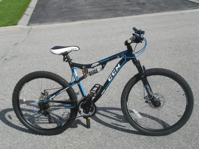 ALUMINUM 26' CCM SL 2.0 SERIES 21 SPD, DISC BRAKES & SUSPENSION! - Photo 4
