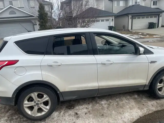2015 Ford Escape AWD - Photo 5
