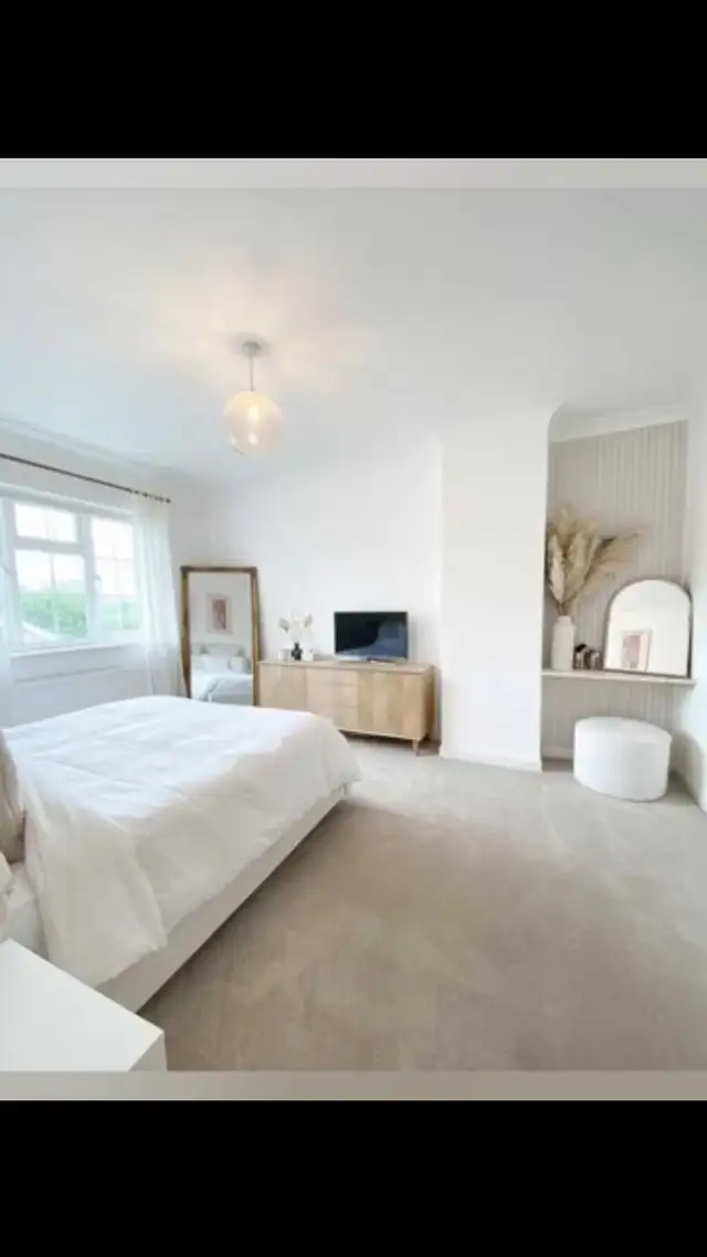 house flooring - Photo 4
