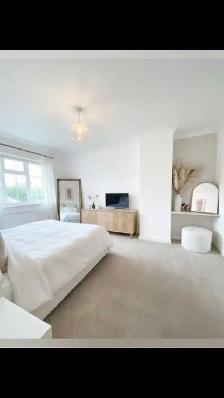 house flooring - Photo 4