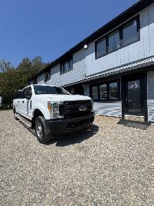 2017 Ford Super Duty F-350 SRW 4 DR 8 FT BOX — CERTIFIED — - Photo 2