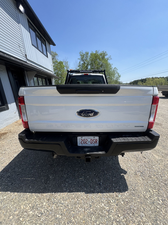 2017 Ford Super Duty F-350 SRW 4 DR 8 FT BOX — CERTIFIED — - Photo 4
