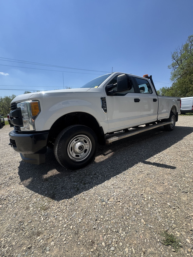 2017 Ford Super Duty F-350 SRW 4 DR 8 FT BOX — CERTIFIED — - Photo 6