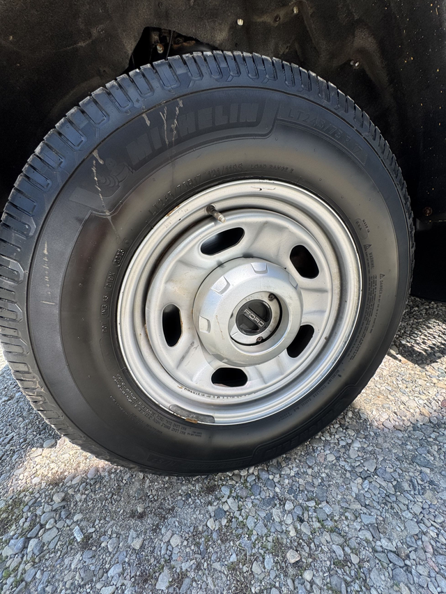 2017 Ford Super Duty F-350 SRW 4 DR 8 FT BOX — CERTIFIED — - Photo 7