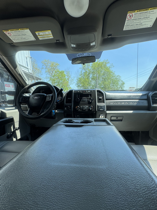2017 Ford Super Duty F-350 SRW 4 DR 8 FT BOX — CERTIFIED — - Photo 13