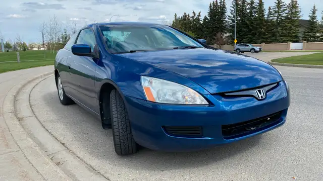 2005 Honda Accord EX V6 – Runs Great – Leather – 206,000 km