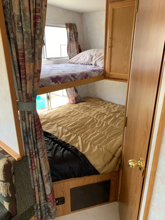 Vanguard 5th Wheel Trailer - Photo 5