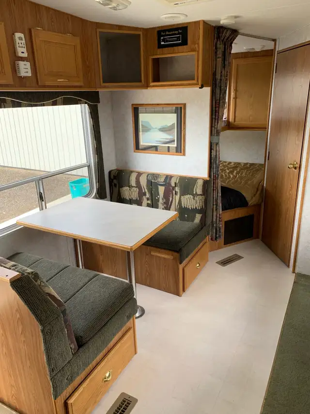 Vanguard 5th Wheel Trailer - Photo 8