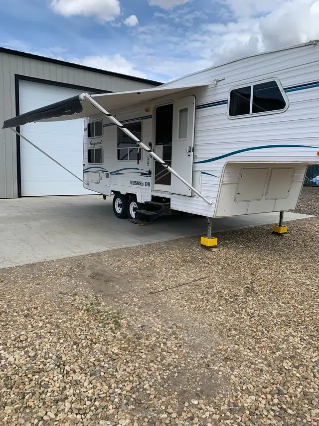 Vanguard 5th Wheel Trailer - Photo 10