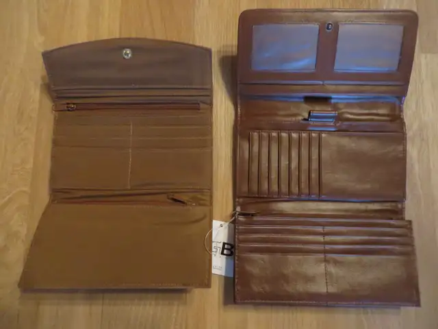 PORTEFEUILLE 1 BRUN FONCE ET 1 BRUN PALE EN CUIR NEUF - Photo 2