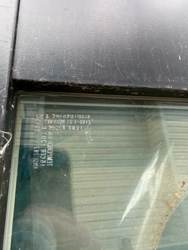 Tempered glass sealed units - Photo 2