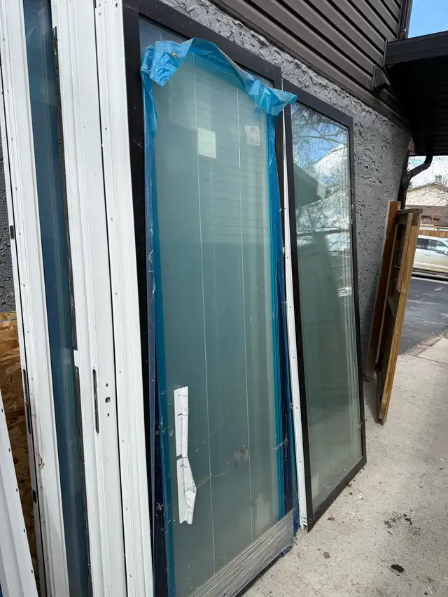 Tempered glass sealed units - Photo 3