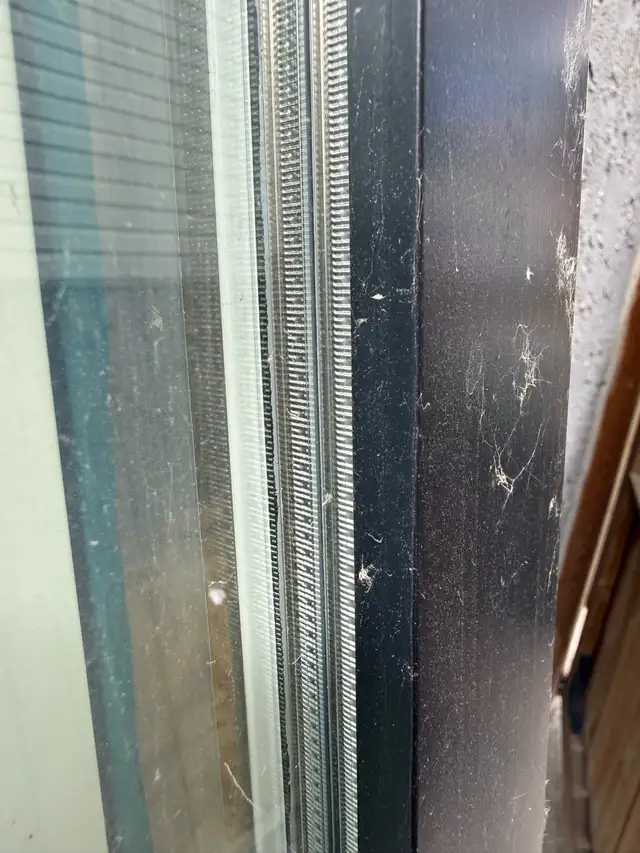 Tempered glass sealed units - Photo 4