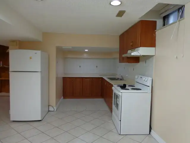 Spacious 1 Bedroom Basement flat for Rent with Rental Receipt - Photo 3