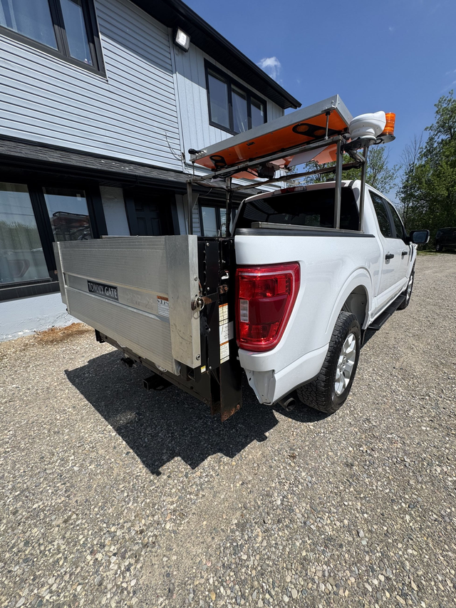 2021 Ford F 150 CREW CAB — POWER LIFT GATE — CERTIFIED — - Photo 3