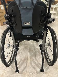 QUICKIE 2 QUICK RELEASE BRAND NEW WHEELCHAIR $1500
