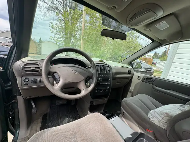 2002 dodge caravan (call number in description if interested) - Photo 6