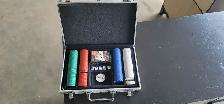 Texas holdem with case