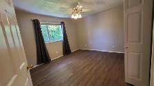 MOVE IN NOW, 3 BEDS/2 BATHS HOUSE WITH GARAGE IN COLLEGE HEIGHTS - Photo 6