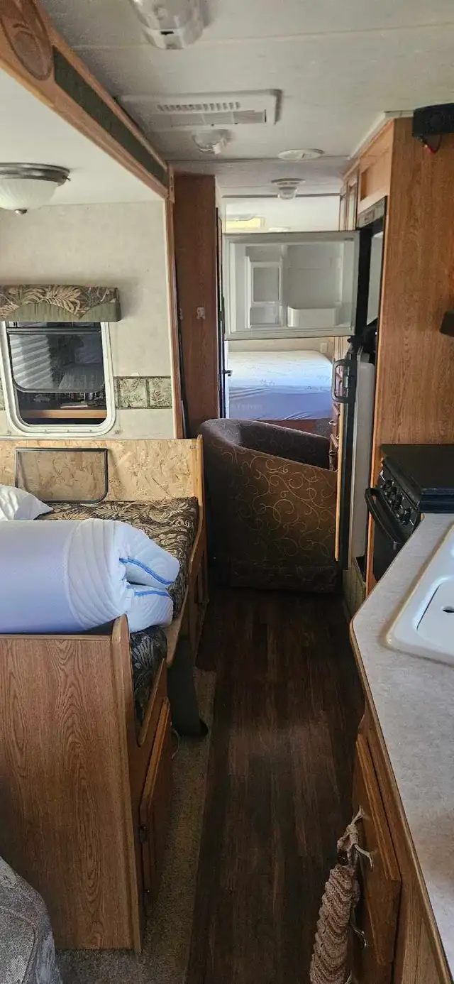 30 foot Cruiser Crossroads RV - Photo 6