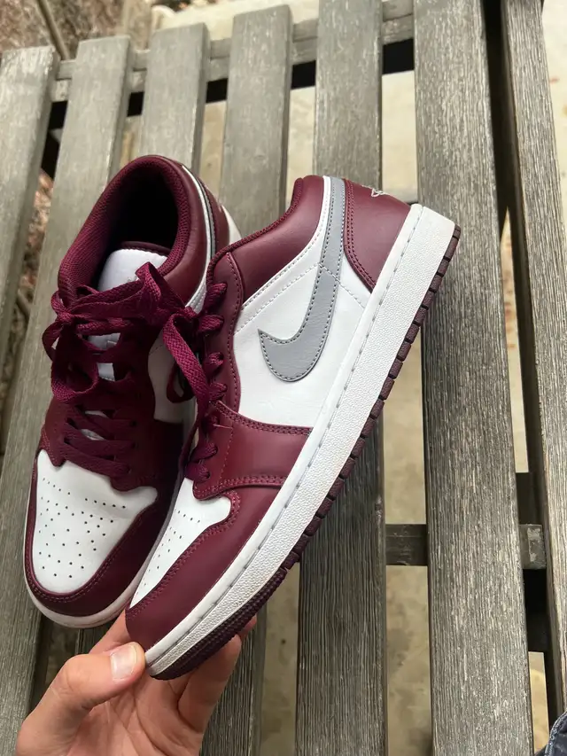 Jordan 1 Low "Cherrywood Red" Size 9 - Photo 3