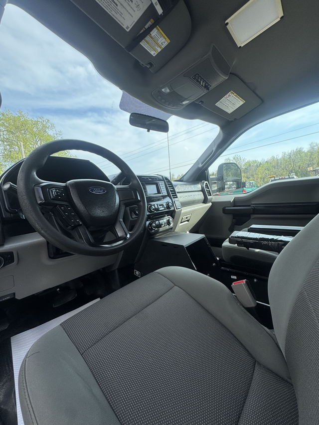 2017 Ford Super Duty F-250 SRW EXTENED CAB — CERTIFIED — 4x4 HEA - Photo 9