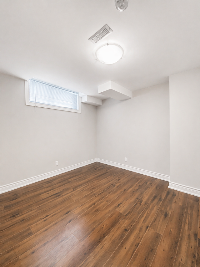 1 Bedroom Basement Apartment for Rent – East Gwillimbury (Sharon - Photo 28