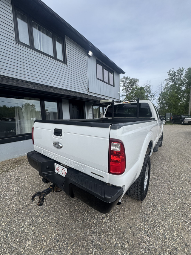 2014 Ford Super Duty F-250 SRW EXTENDED CAB — 8 FT BOX — CERTIFI - Photo 3