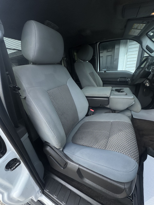 2014 Ford Super Duty F-250 SRW EXTENDED CAB — 8 FT BOX — CERTIFI - Photo 7