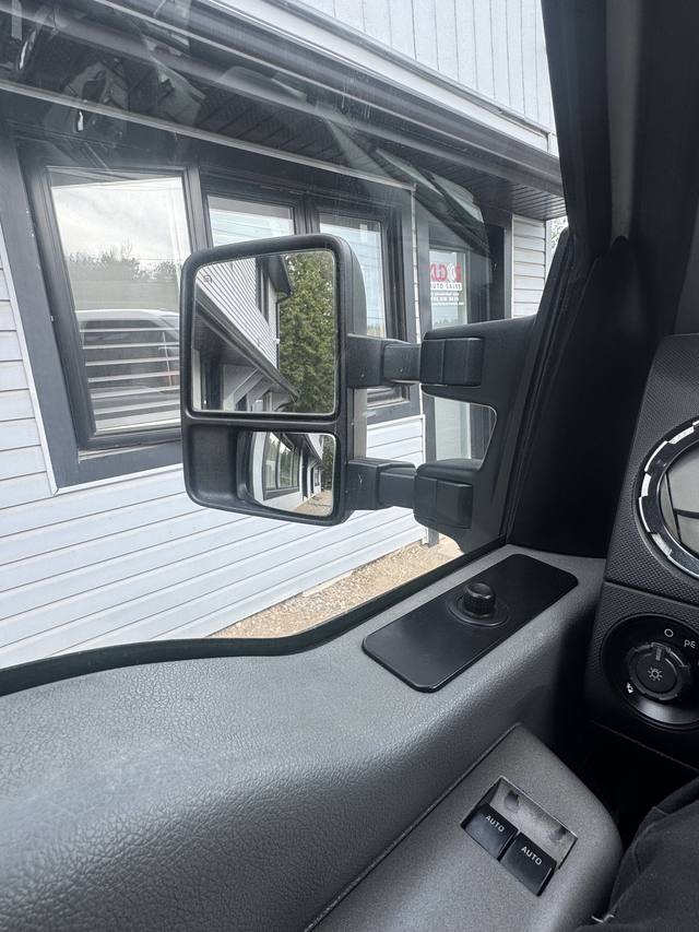 2014 Ford Super Duty F-250 SRW EXTENDED CAB — 8 FT BOX — CERTIFI - Photo 14