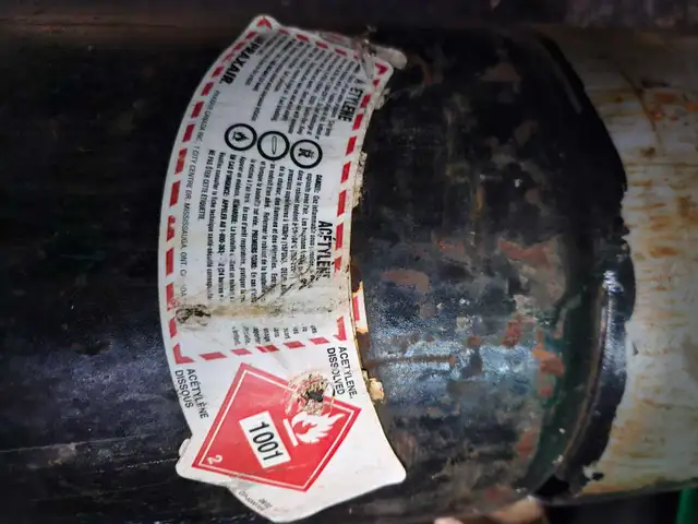 2 acetylene tanks for sale one full one half full