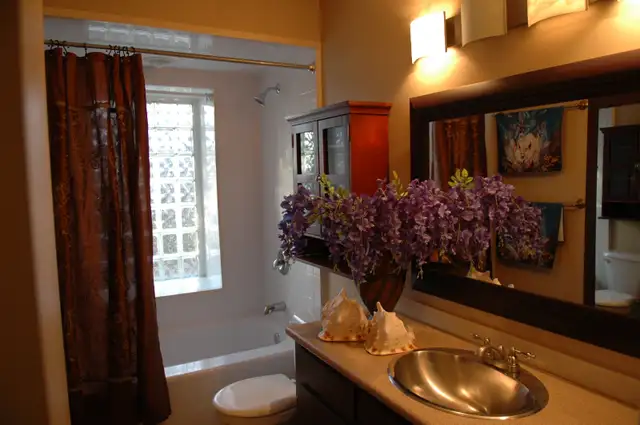 5 Bedroom House for Rent close to Down Town, C-Train LRT, SAIT - Photo 6