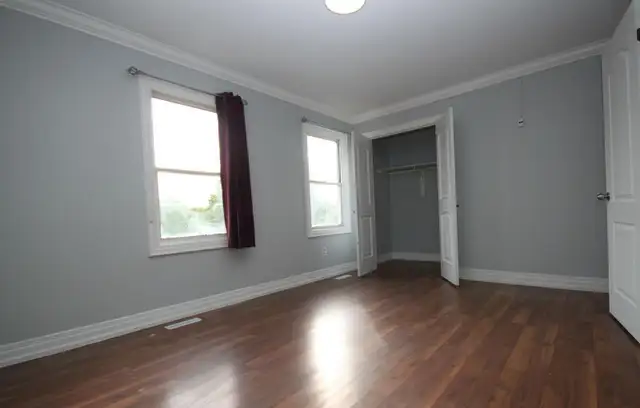 3 Bedroom House For Lease Near Highway 407 & McLsughlin rd S - Photo 3