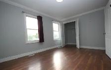 3 Bedroom House For Lease Near Highway 407 & McLsughlin rd S - Photo 3