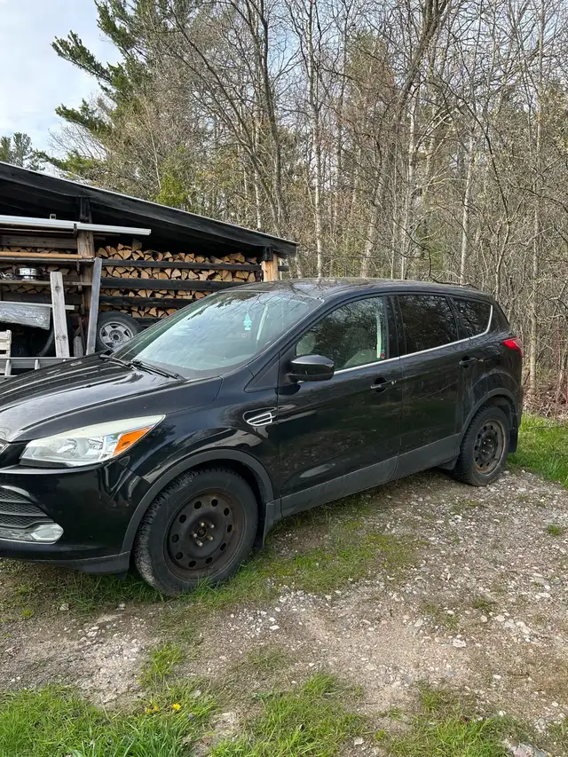 2013 & 2014 Ford Escapes FOR PARTS - Photo 5