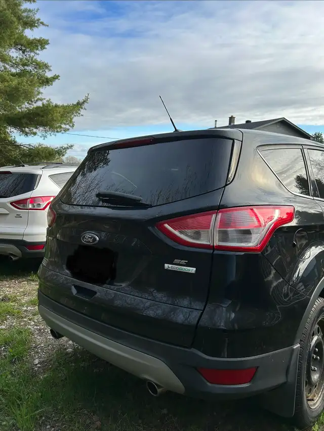 2013 & 2014 Ford Escapes FOR PARTS - Photo 8