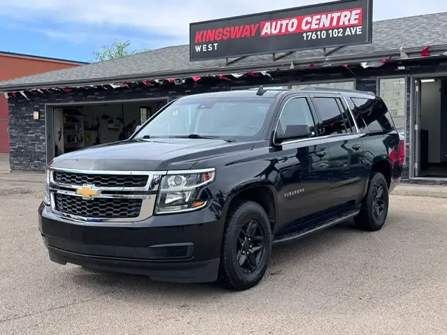 2018 CHEVROLET SUBURBAN LT – 5.3L V8 – 4X4 – 8 PASSENGER - Photo 2