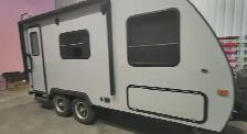 2017 Winnebago Micro Minnie 1706FBExcellent condition
