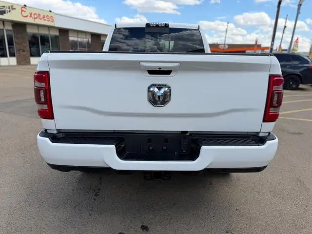 2019 Ram 3500 BIG HORN CREWCAB 4X4 - Photo 4