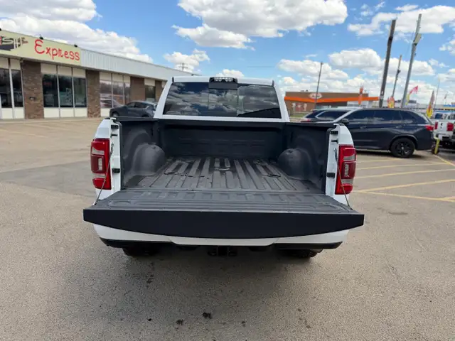 2019 Ram 3500 BIG HORN CREWCAB 4X4 - Photo 5