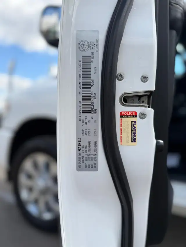 2019 Ram 3500 BIG HORN CREWCAB 4X4 - Photo 23