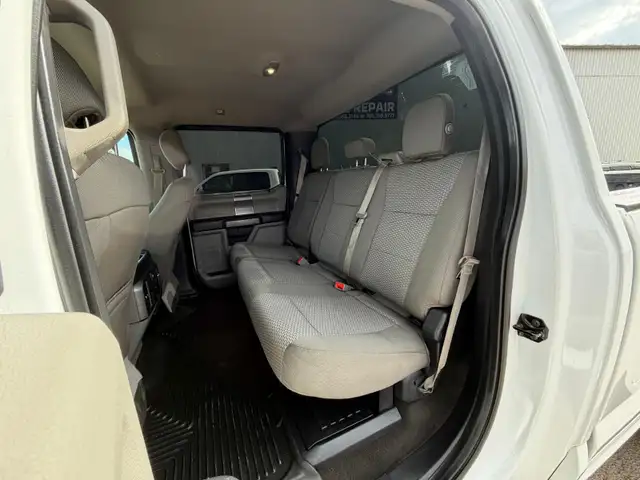 2018 Ford Super Duty F-350 DUALLY CREWCAB 4X4 - Photo 13