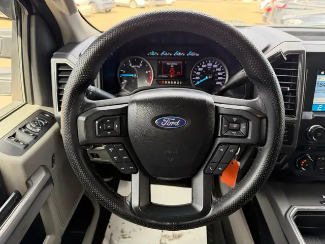 2018 Ford Super Duty F-350 DUALLY CREWCAB 4X4 - Photo 14