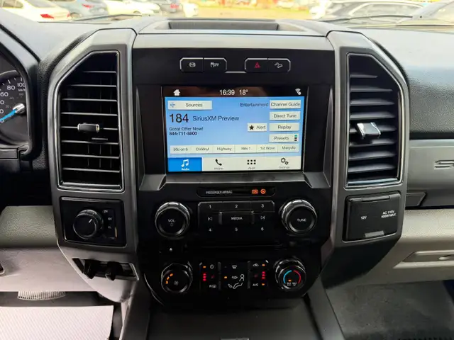 2018 Ford Super Duty F-350 DUALLY CREWCAB 4X4 - Photo 16