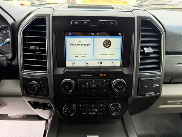 2018 Ford Super Duty F-350 DUALLY CREWCAB 4X4 - Photo 18