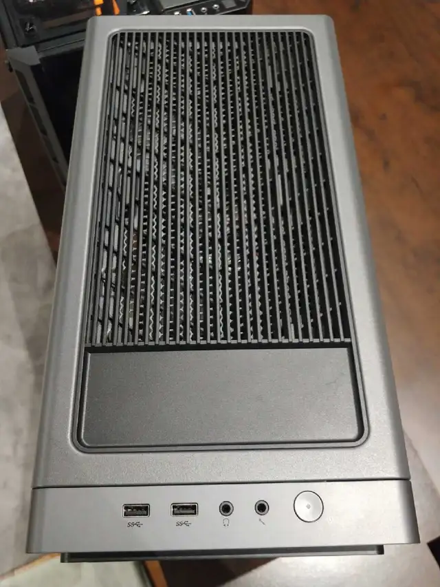 Lenovo legion gaming pc with motherboard,case and power supply. - Photo 2