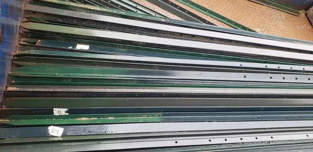 Metal t-posts